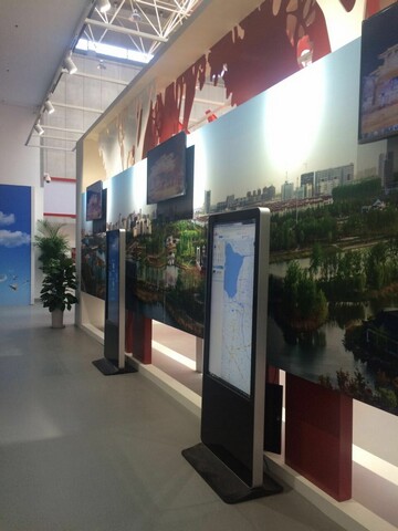宿遷市建市20周年展覽館信息發(fā)布、觸摸設(shè)備均由米可提供1.jpg